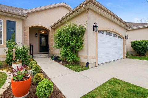 Photo of 671 E FREE LAND AVE S, Midvale, UT 84047 (MLS # 2151141)