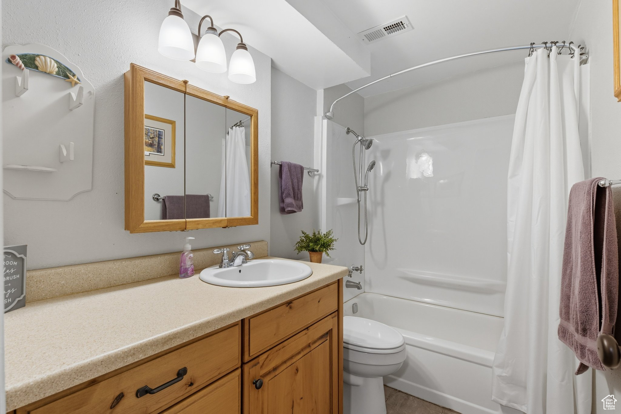 CLOVERDALE HEIGHTS - Residential