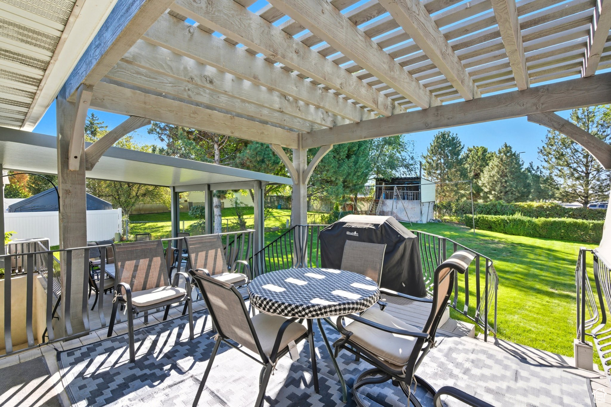 CLOVERDALE HEIGHTS - Residential