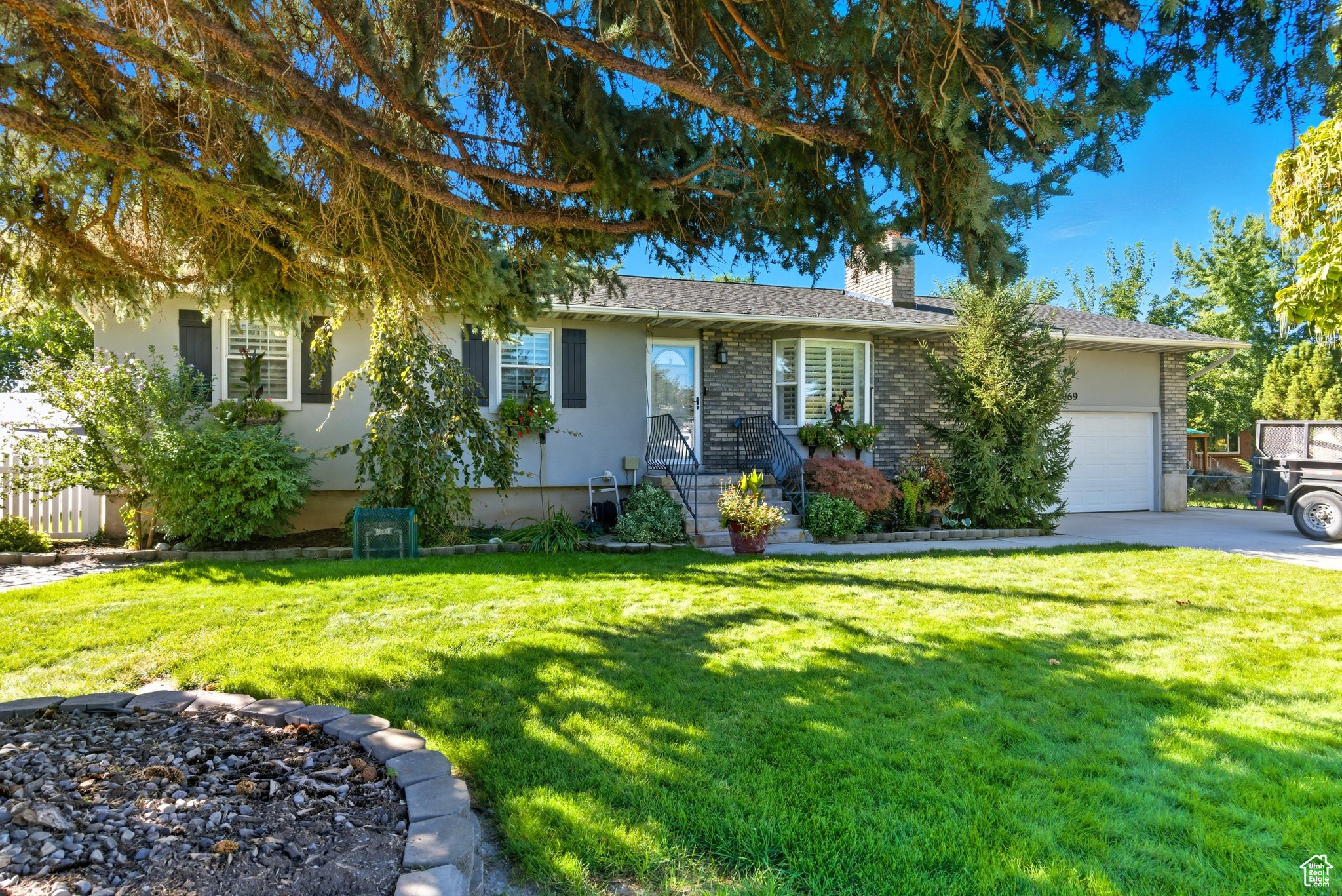 CLOVERDALE HEIGHTS - Residential