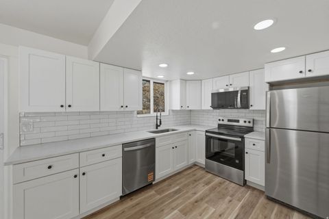 Tiny photo for 2826 N 1600 E, Layton, UT 84040 (MLS # 2144099)