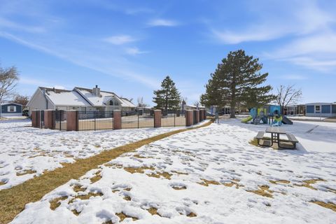 Tiny photo for 2826 N 1600 E, Layton, UT 84040 (MLS # 2144099)
