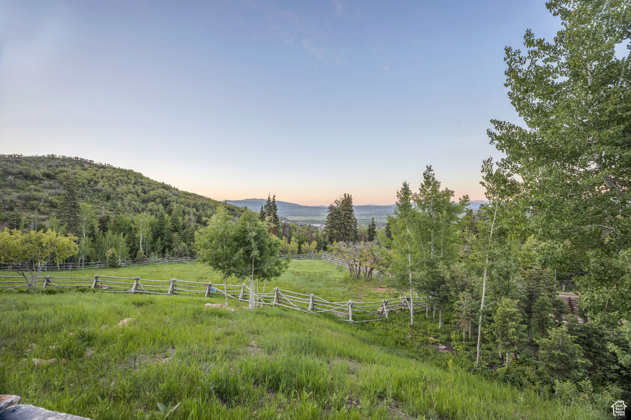 WHITE PINE RANCHES - Residential