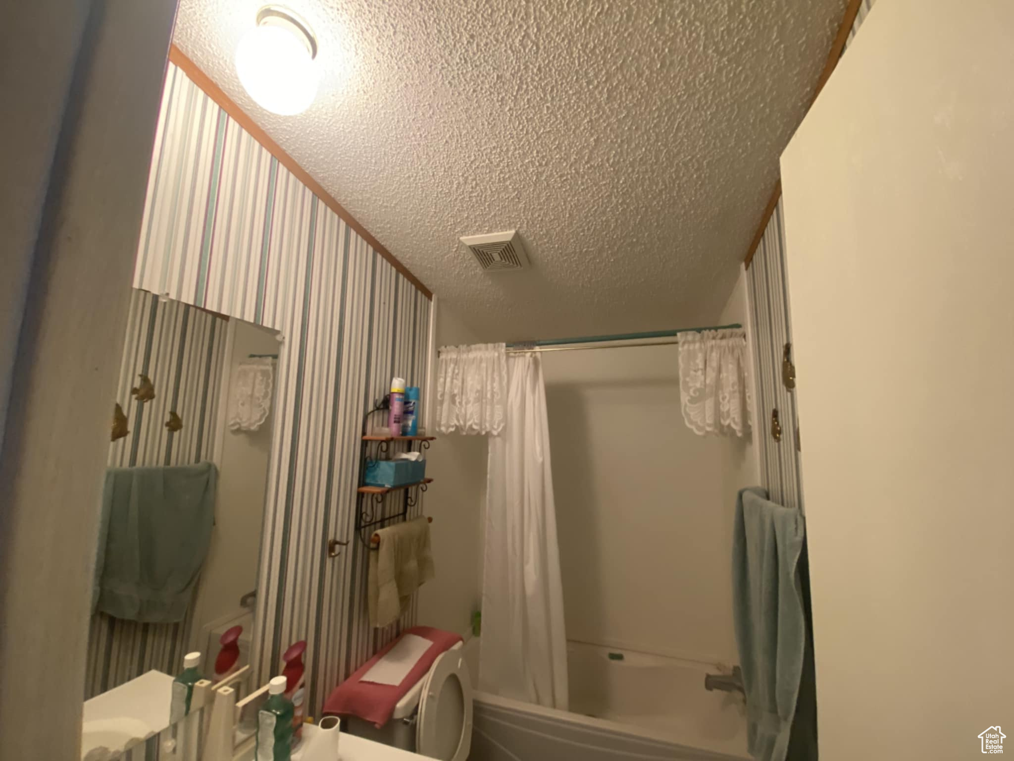 BANDANNA RANCH - Residential