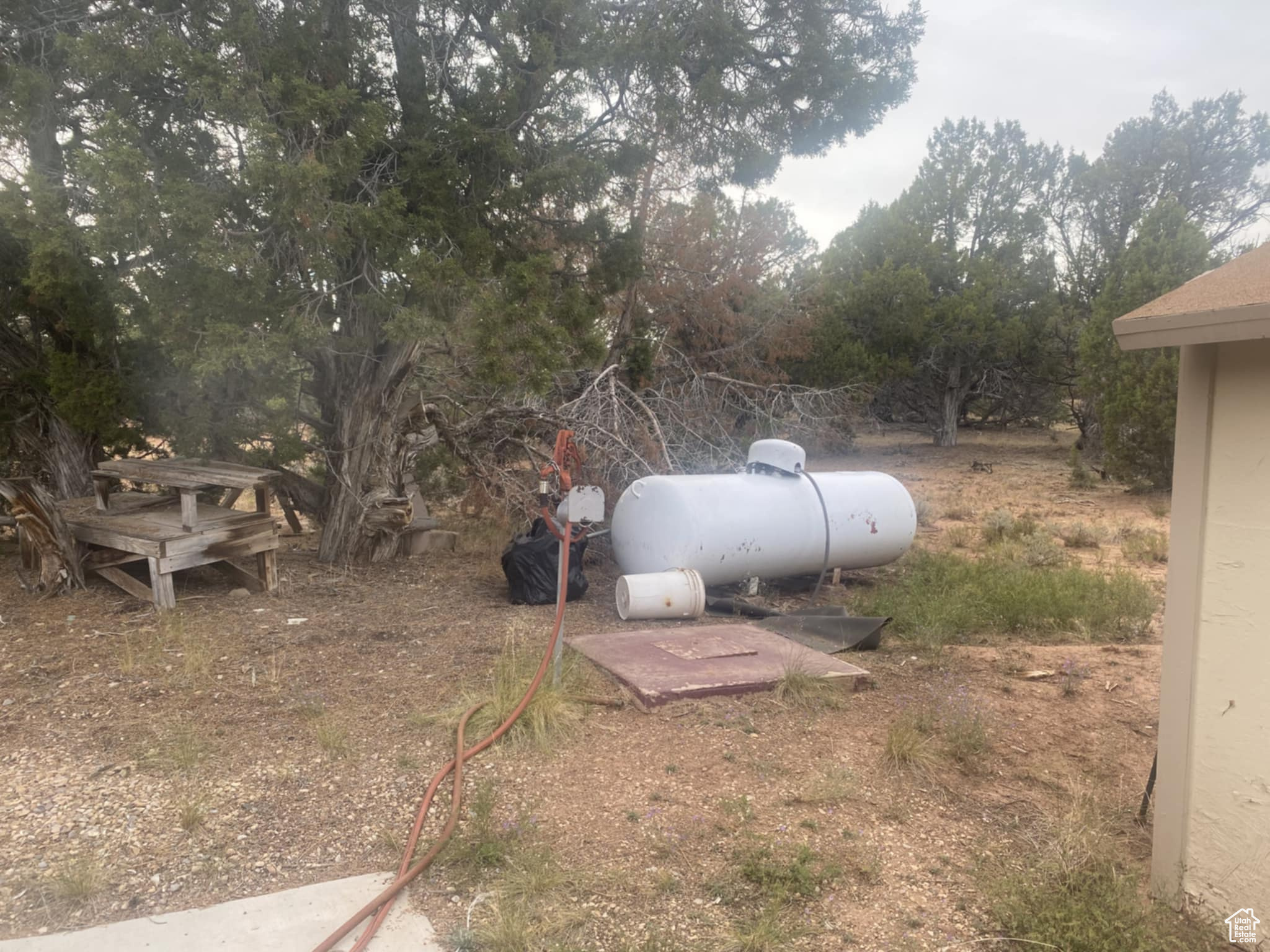 BANDANNA RANCH - Residential