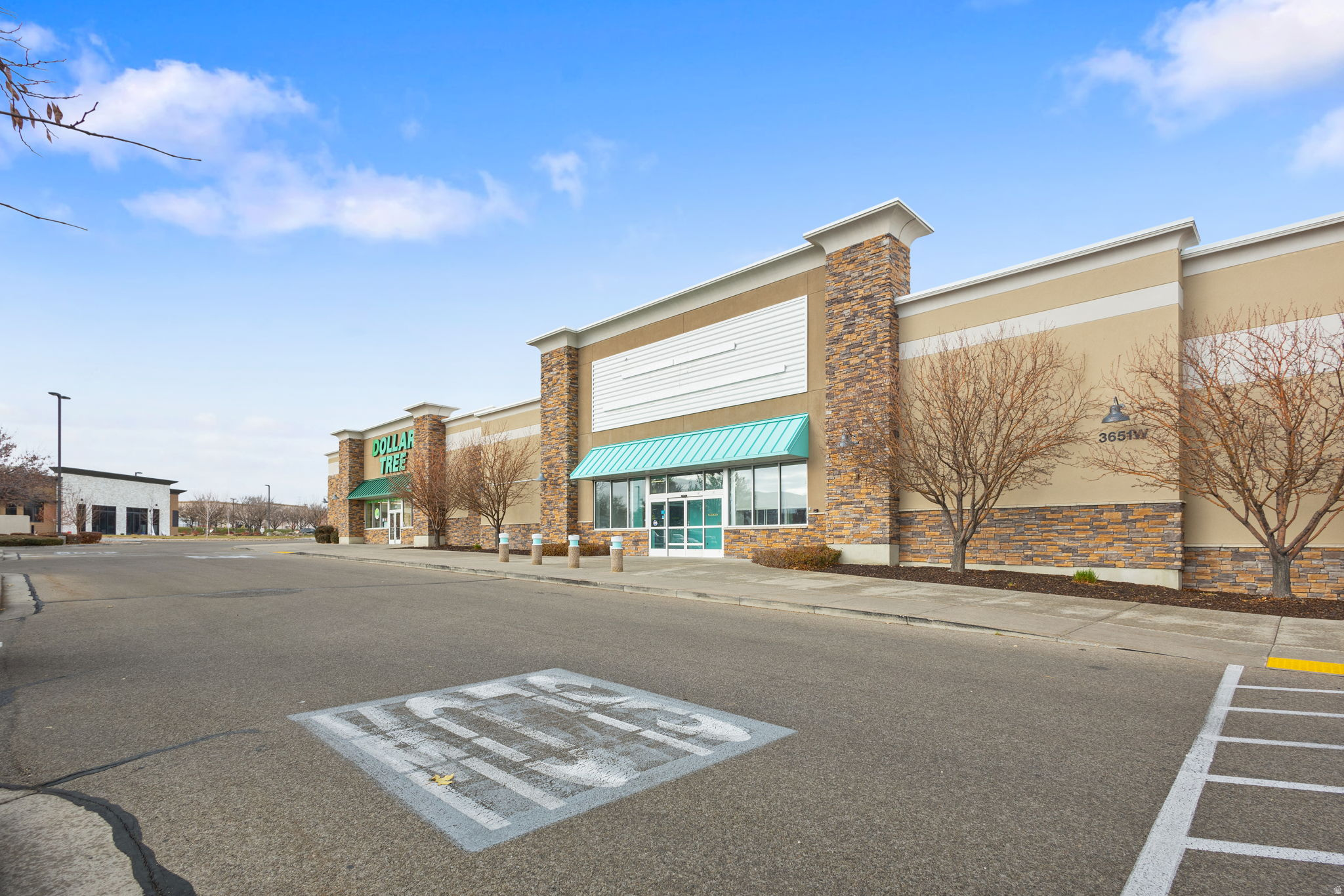 RIVERTON DEPOT - Commercial Lease