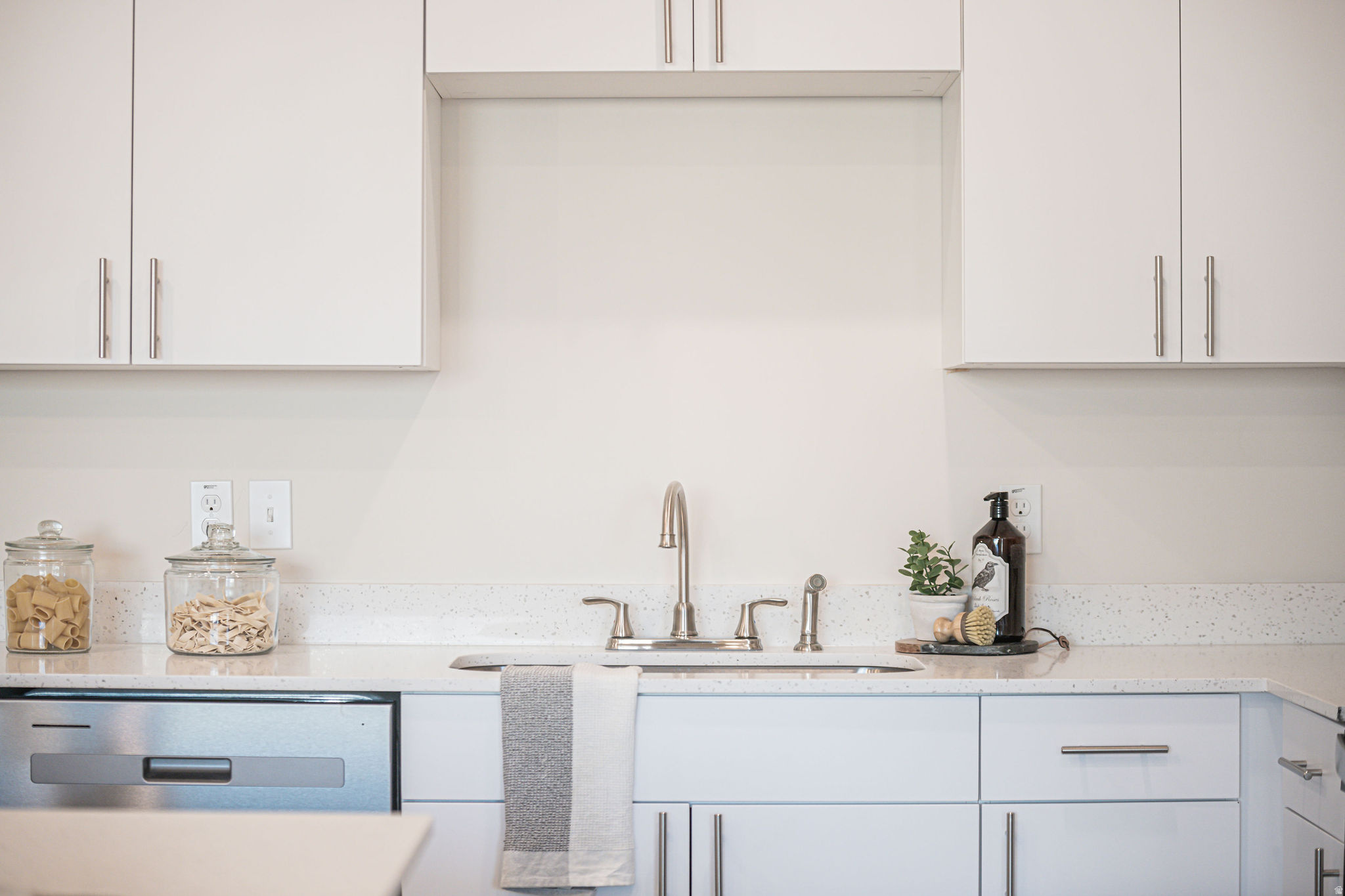 THE MORRELLI @ MEADOWBROOK - Residential