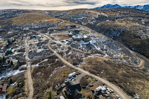Photo of 16080 S STEP VIEW LN, Herriman, UT 84096 (MLS # 2127547)