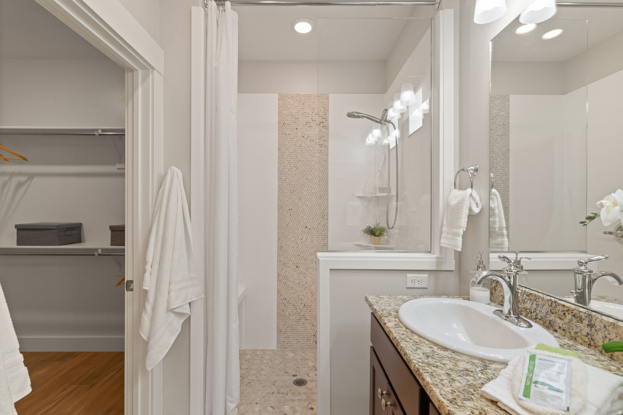 JORDAN - Residential