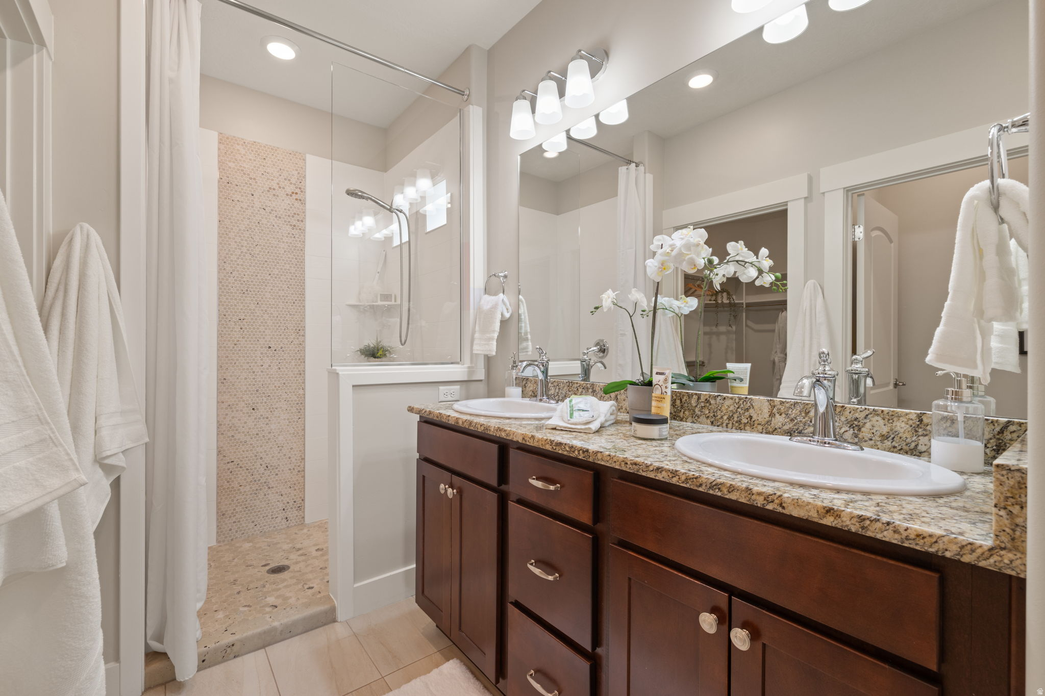 JORDAN - Residential