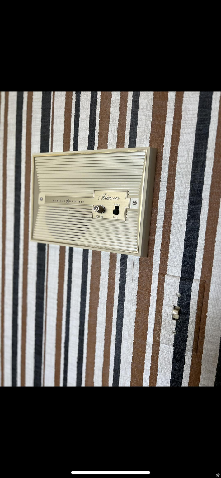 EMERALD HILLS CONDOS - Residential