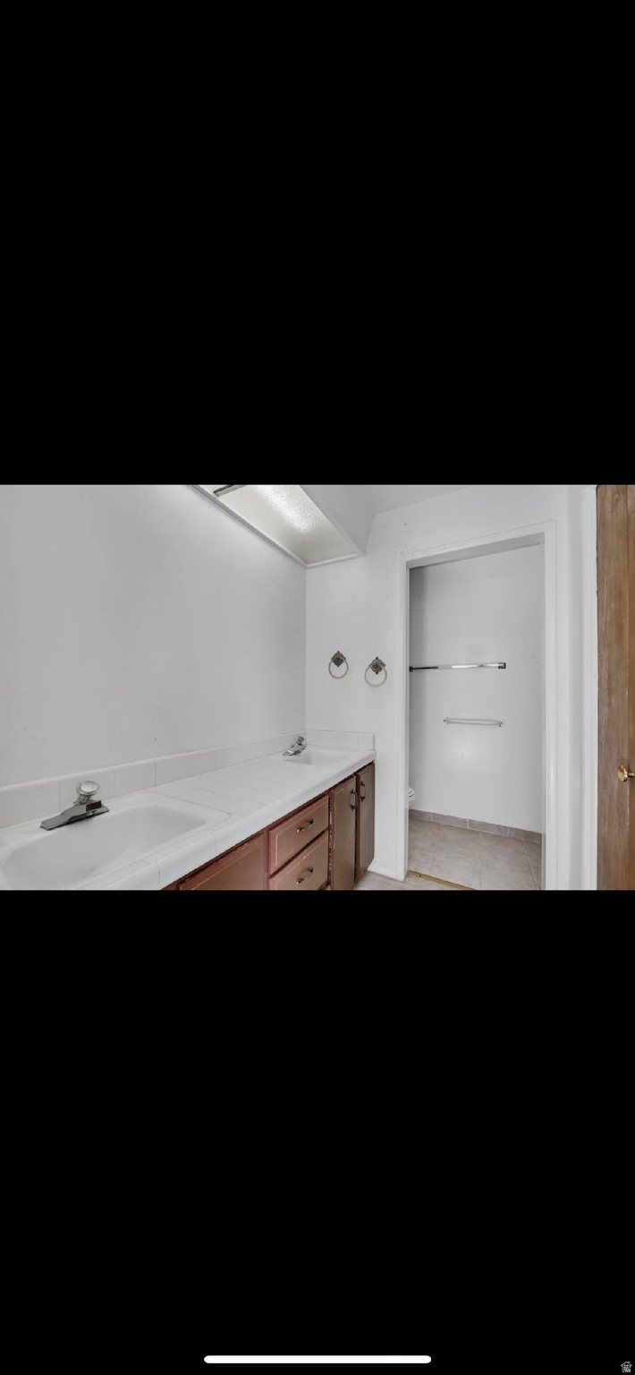 EMERALD HILLS CONDOS - Residential