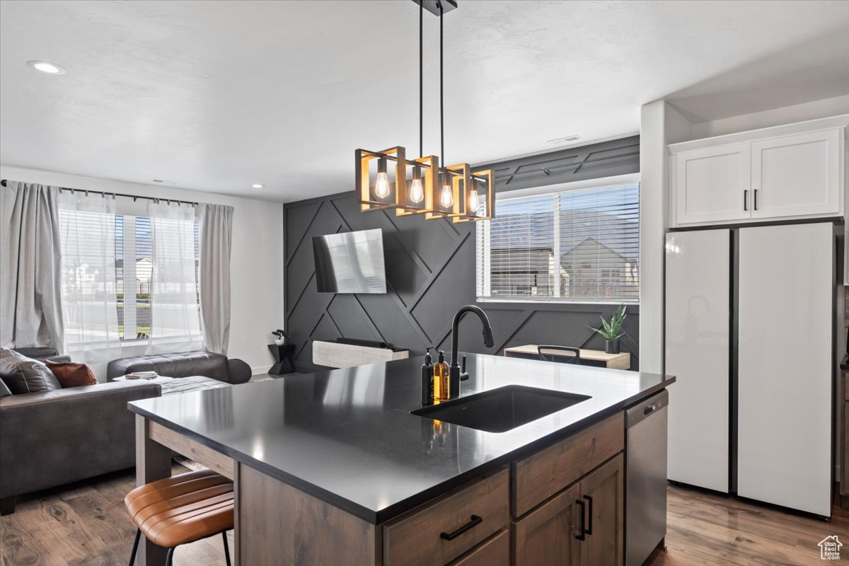 LAKESHORE LANDING - Residential