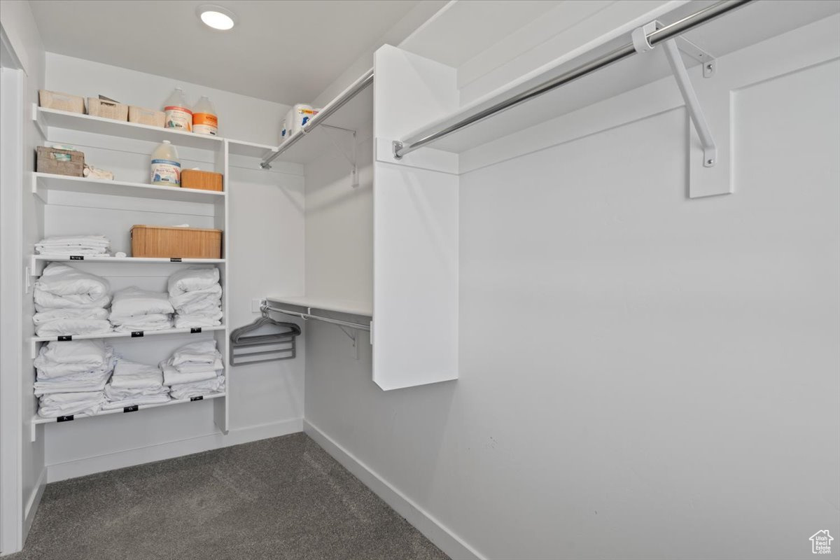 LAKESHORE LANDING - Residential