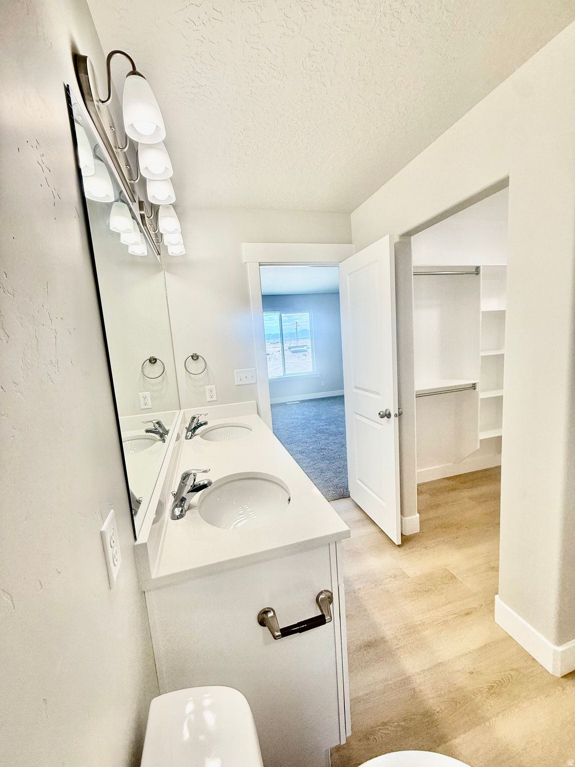 EAGLE POINT - Residential