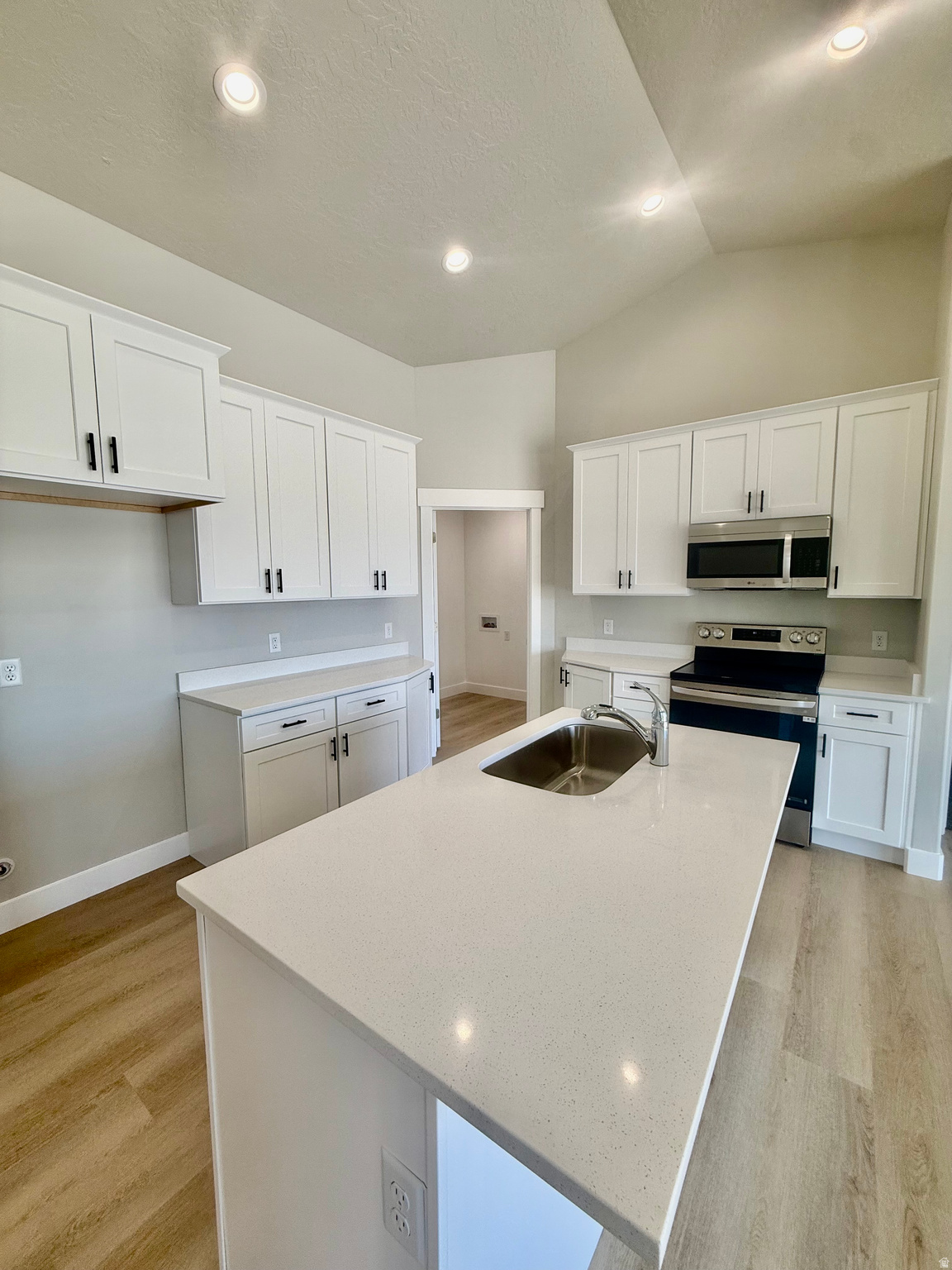 EAGLE POINT - Residential