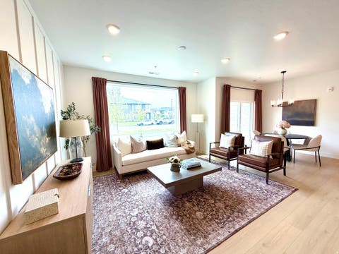 Tiny photo for 253 E VOLUNTEER DR #8-204, Spanish Fork, UT 84660 (MLS # 2163546)