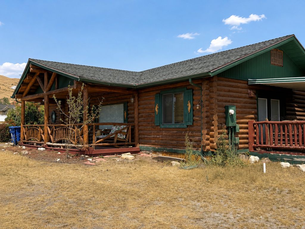 Photo of 13106 S LAZY CREEK RD W, Herriman, UT 84096 (MLS # 2168237)