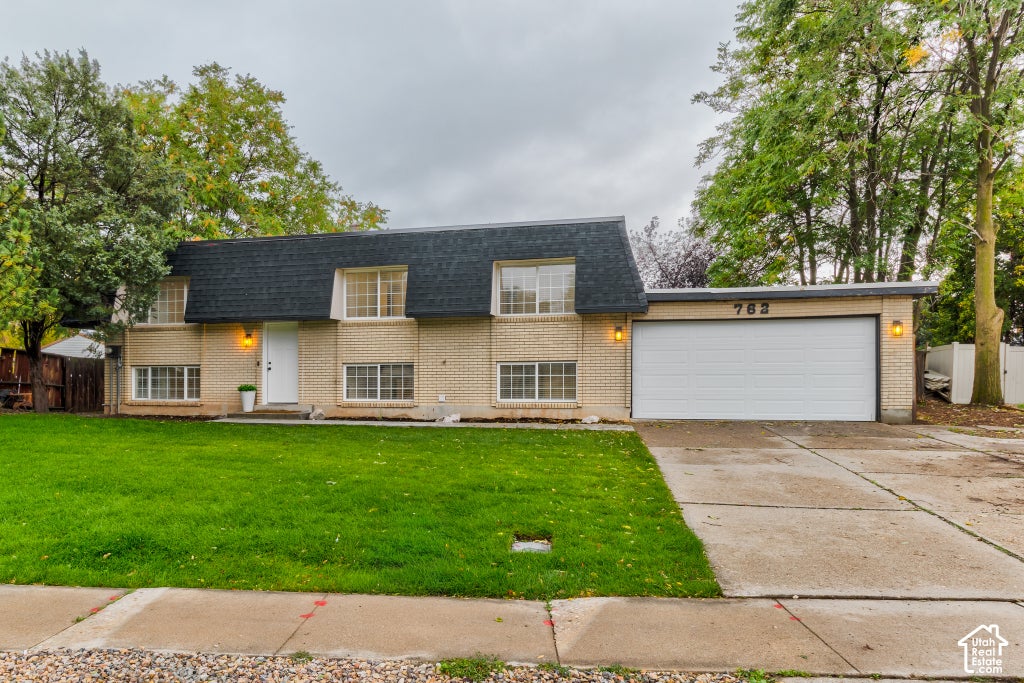 Photo of 762 KIRK ST, Layton, UT 84041 (MLS # 2190970)