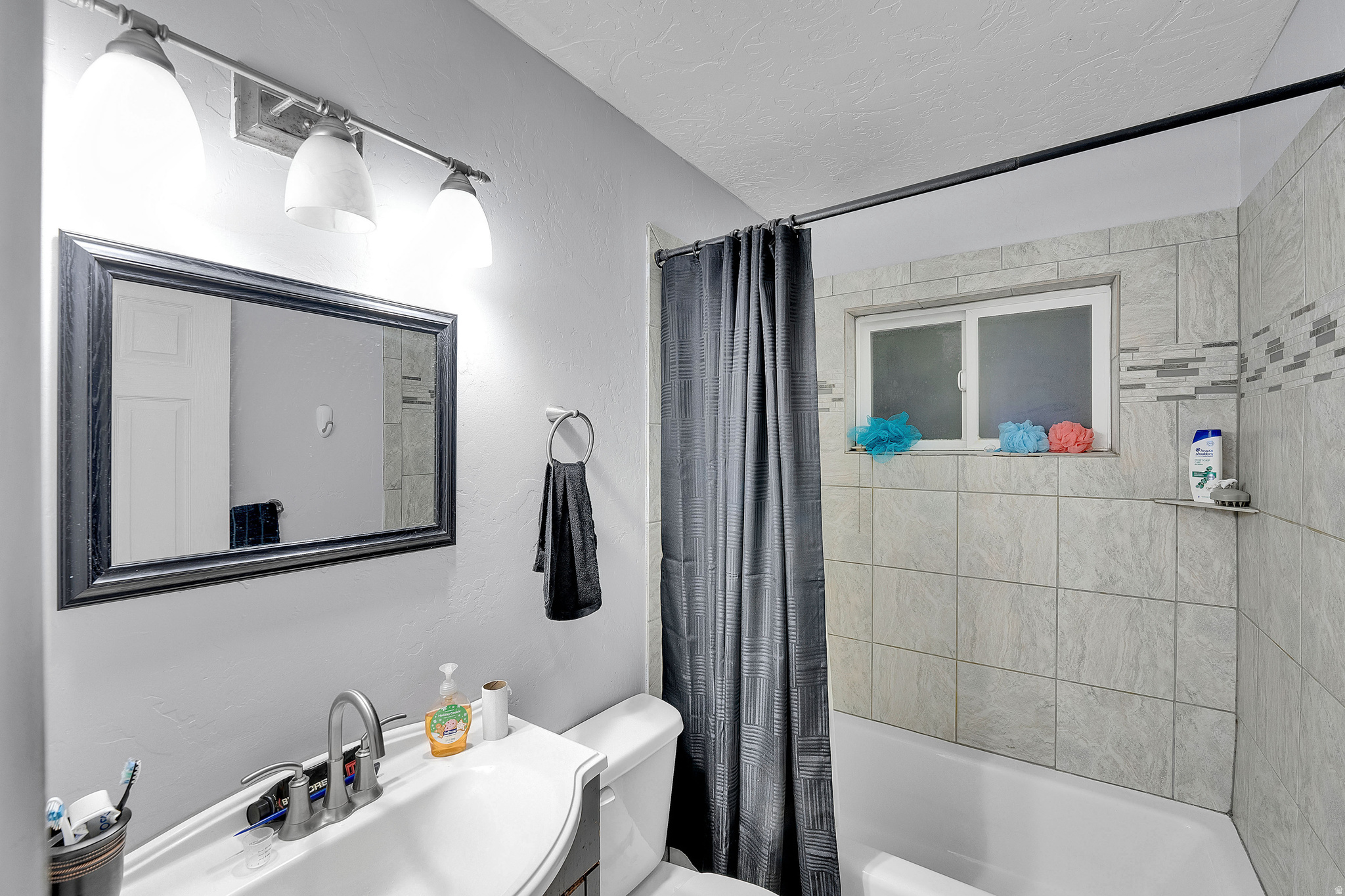 HOFFMAN HEIGHTS #13 - Residential