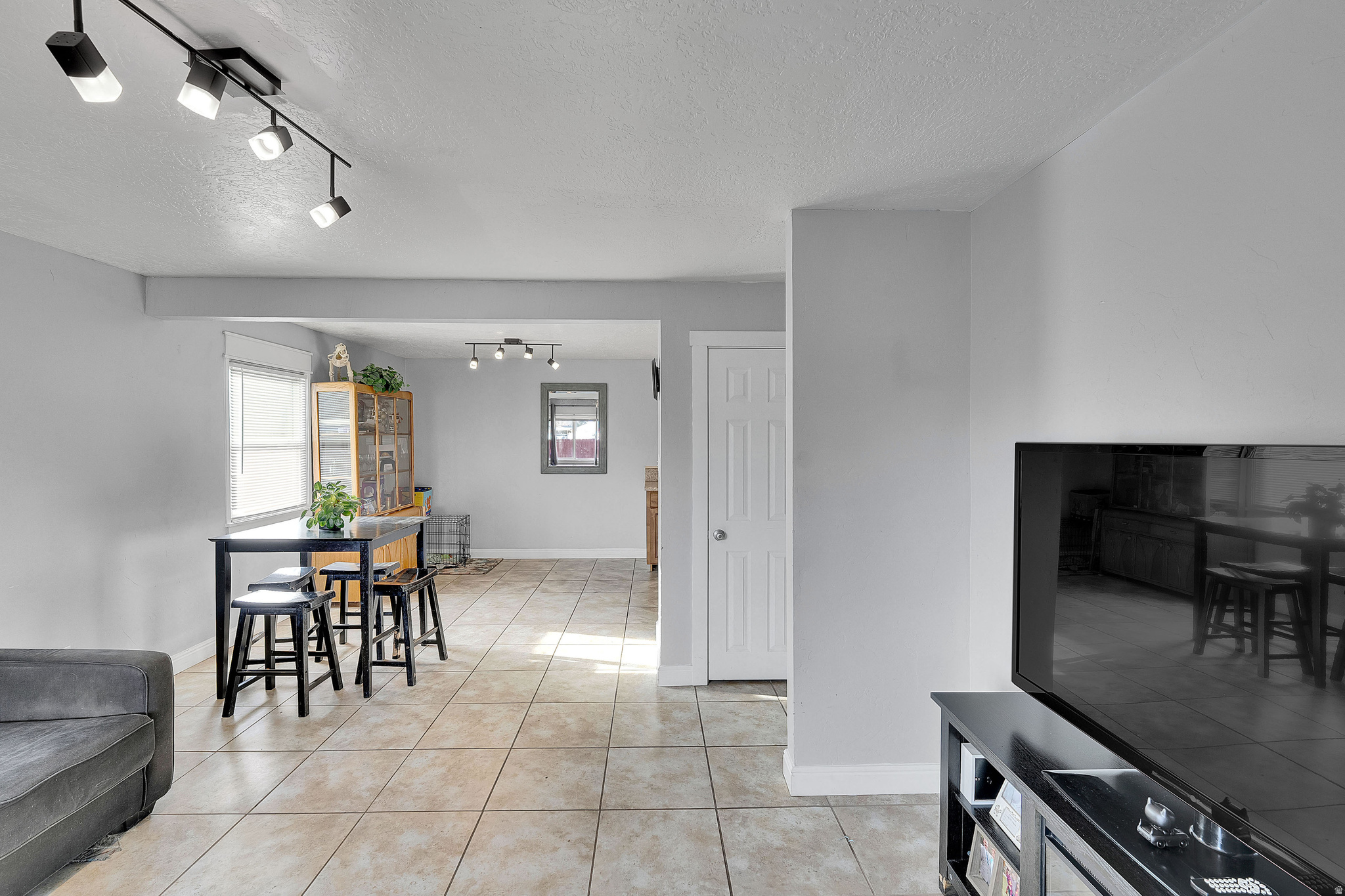 HOFFMAN HEIGHTS #13 - Residential