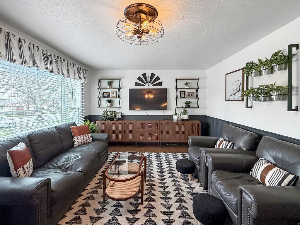 Photo of 152 N 100 W, Brigham City, UT 84302 (MLS # 2143742)