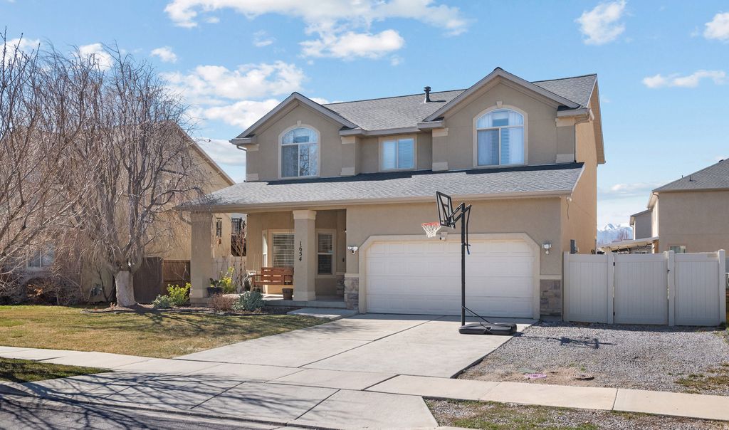 Photo of 1654 S 825 W, Lehi, UT 84043 (MLS # 2141612)