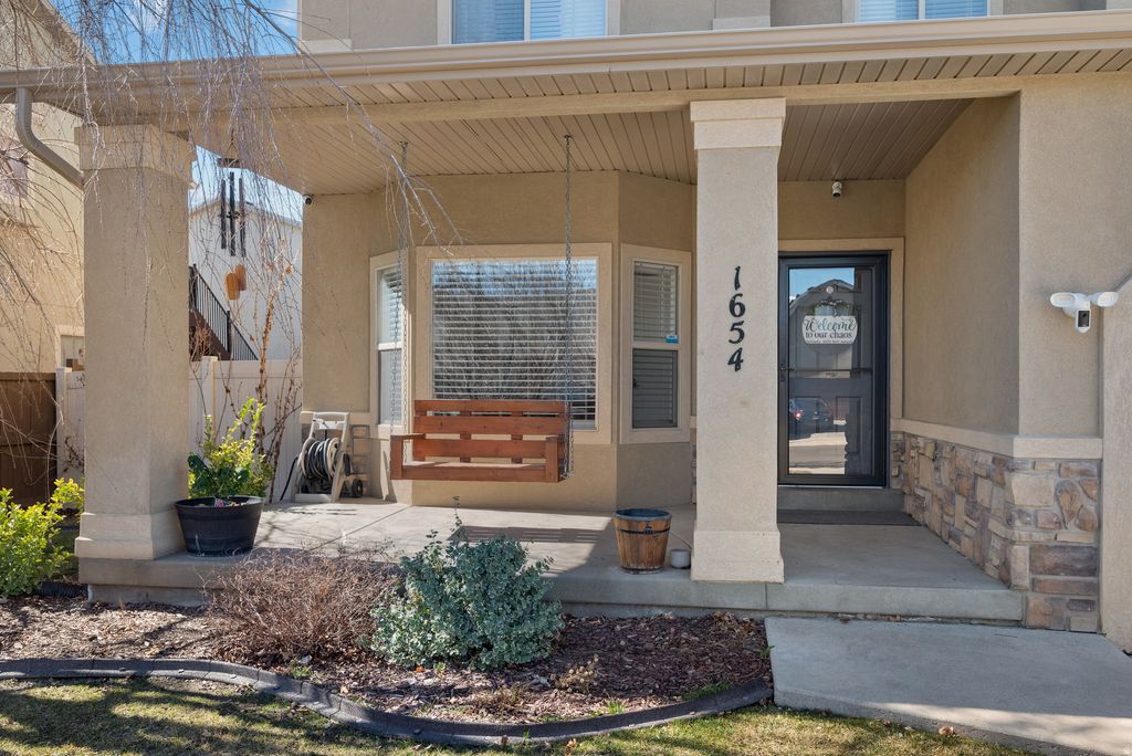 Photo of 1654 S 825 W, Lehi, UT 84043 (MLS # 2141612)