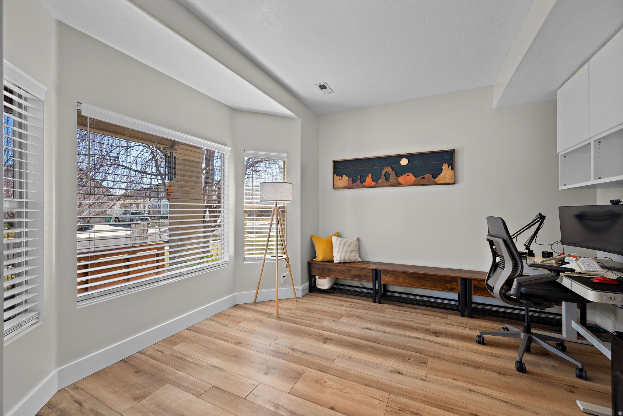 NORTH LAKE - Residential