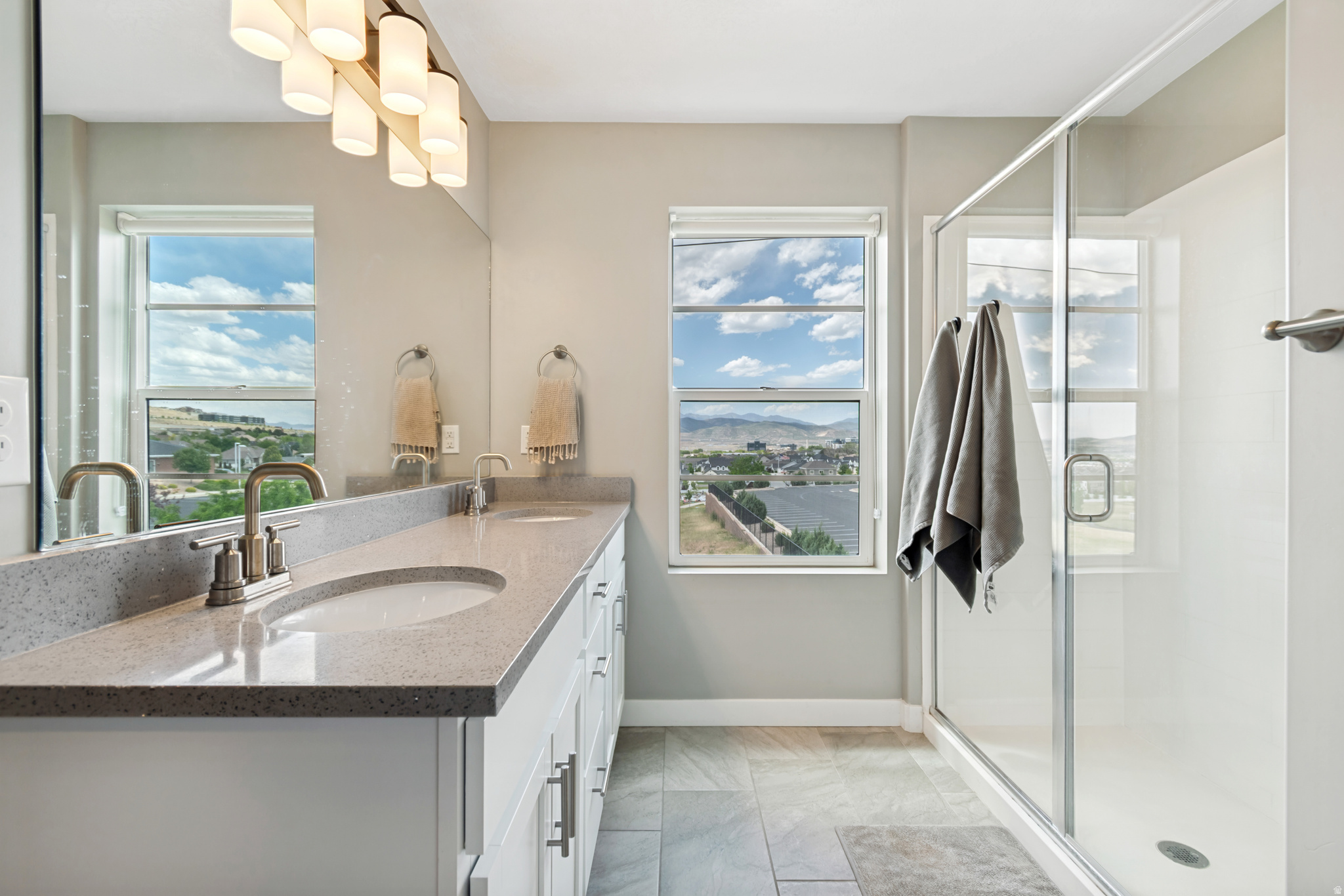PARKVIEW COTTAGES - Residential