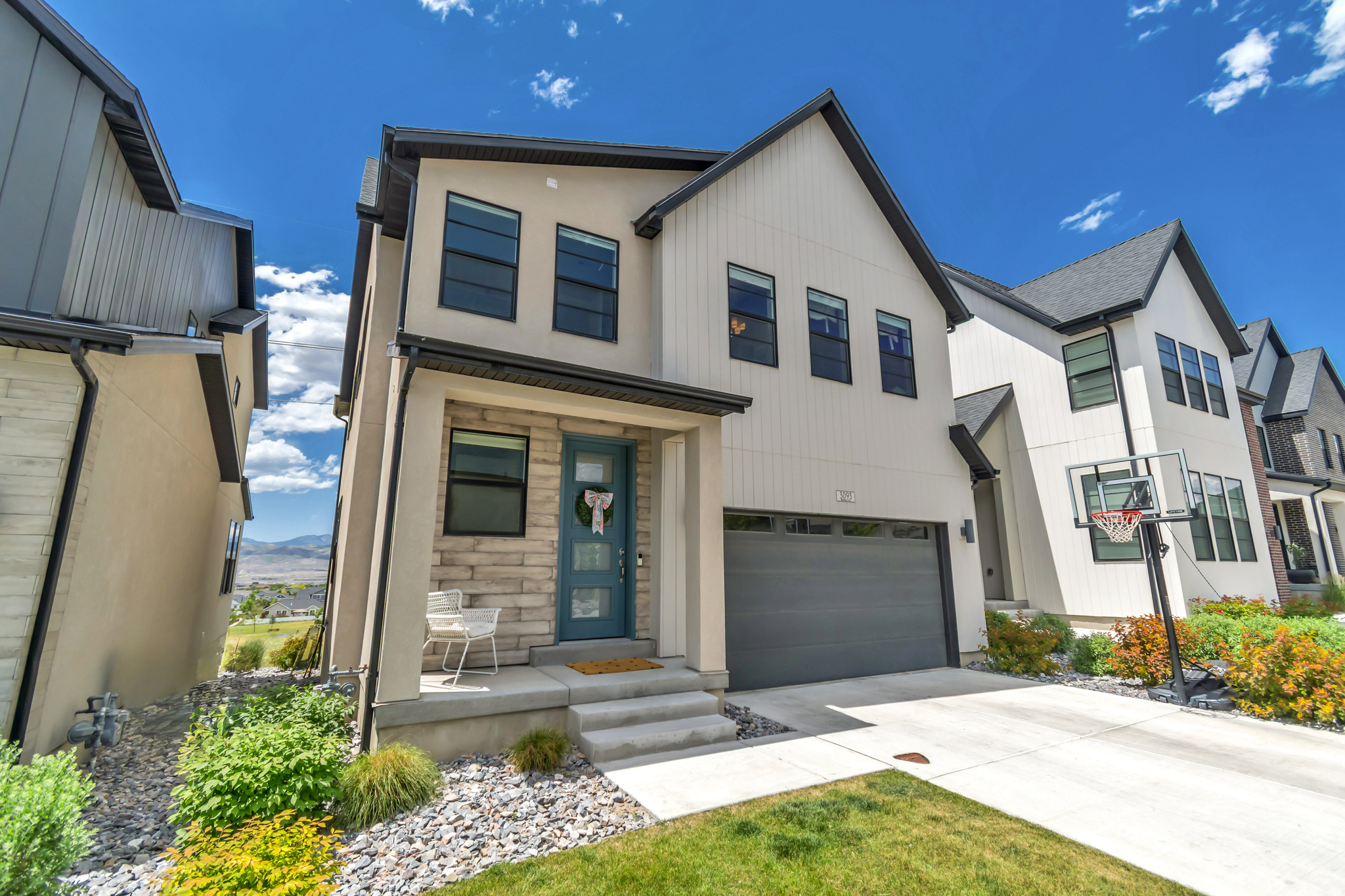 PARKVIEW COTTAGES - Residential