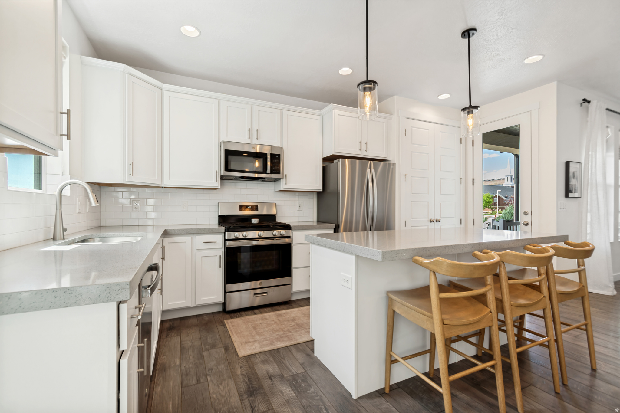 PARKVIEW COTTAGES - Residential