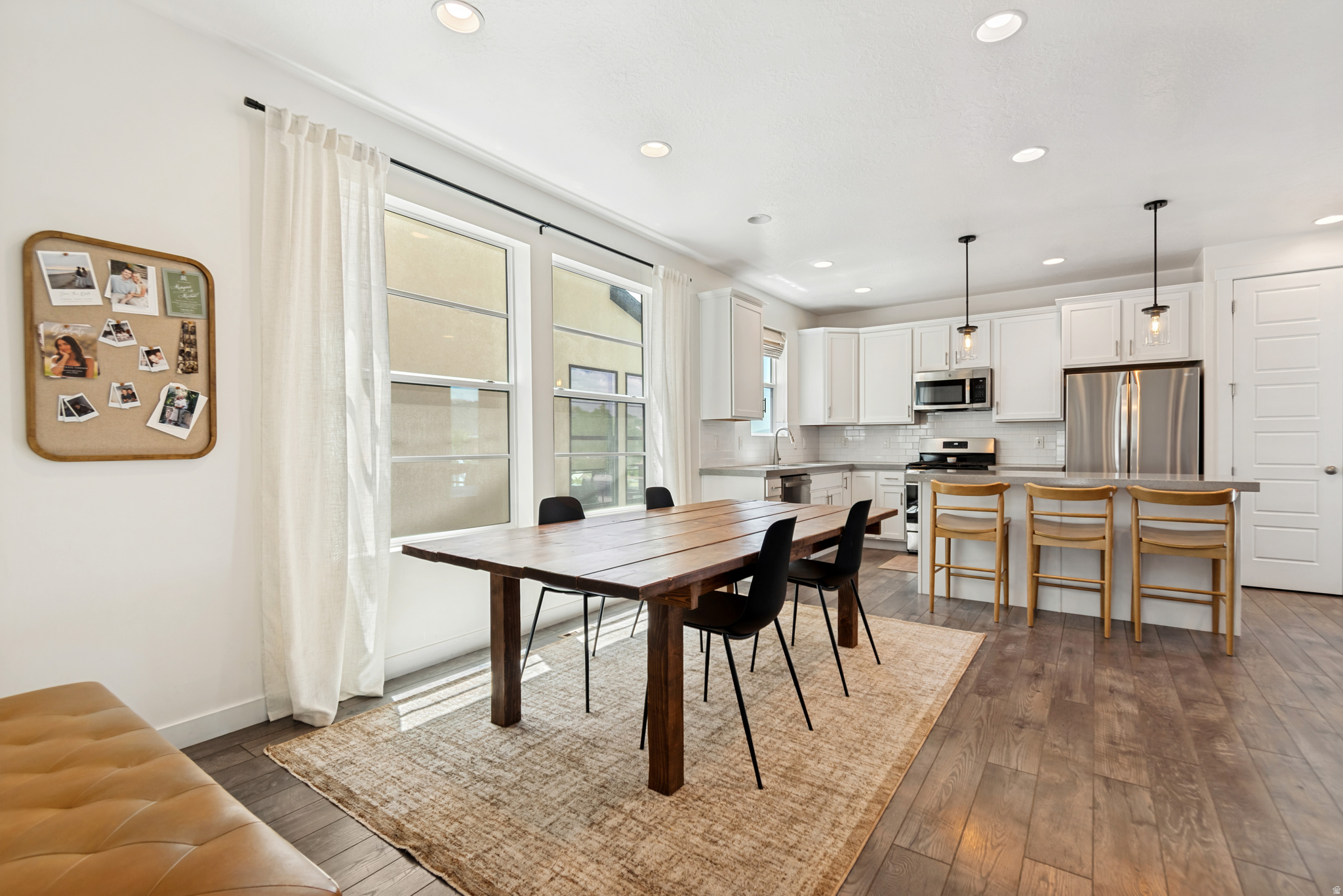 PARKVIEW COTTAGES - Residential