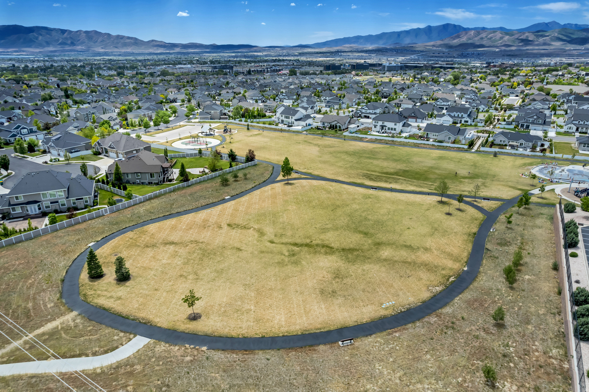 PARKVIEW COTTAGES - Residential