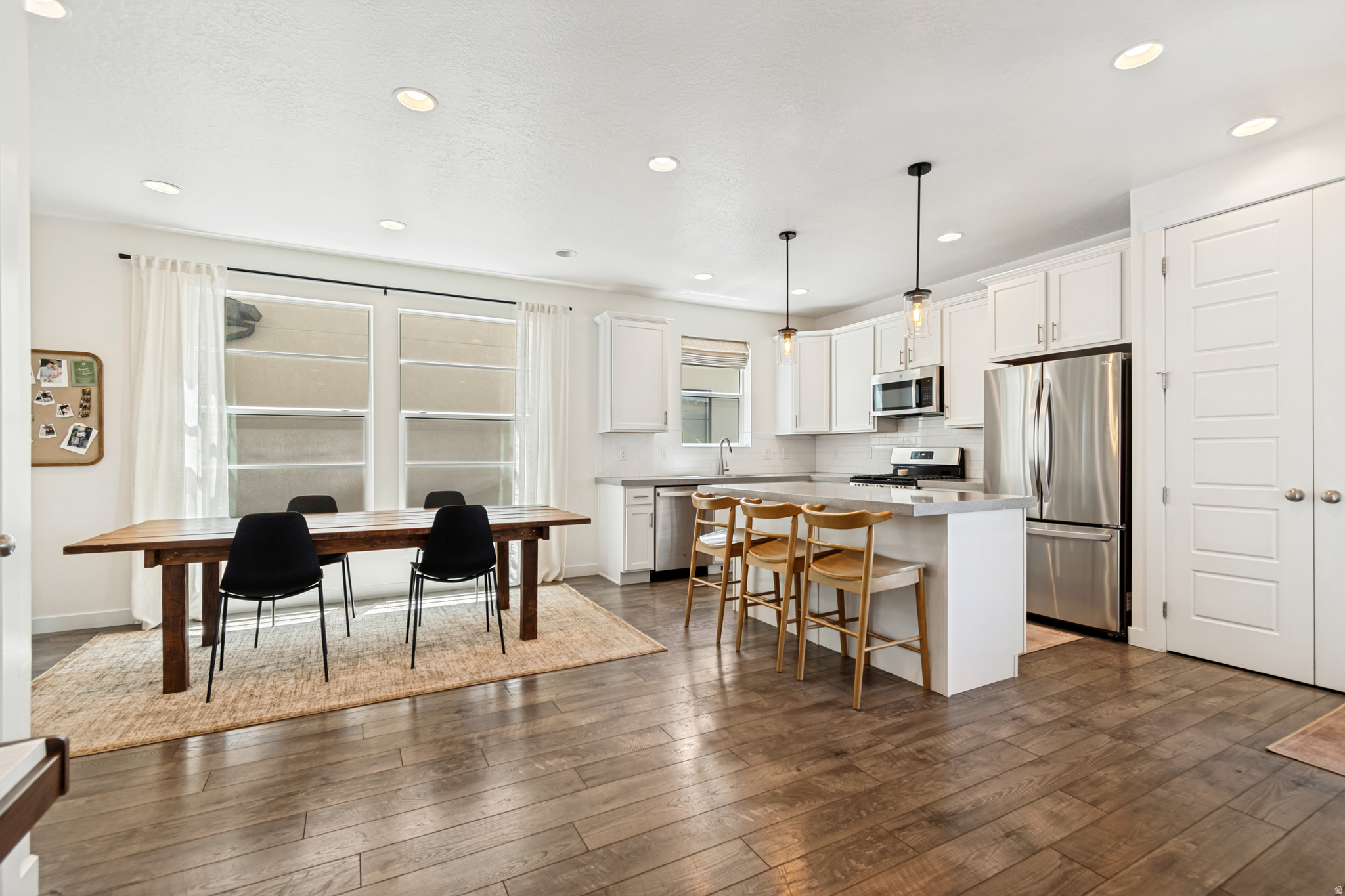 PARKVIEW COTTAGES - Residential