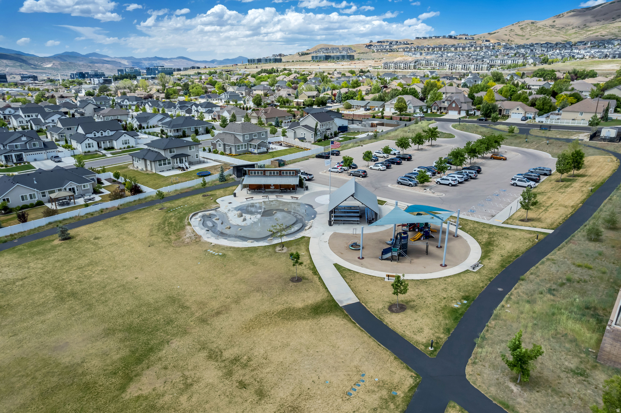 PARKVIEW COTTAGES - Residential