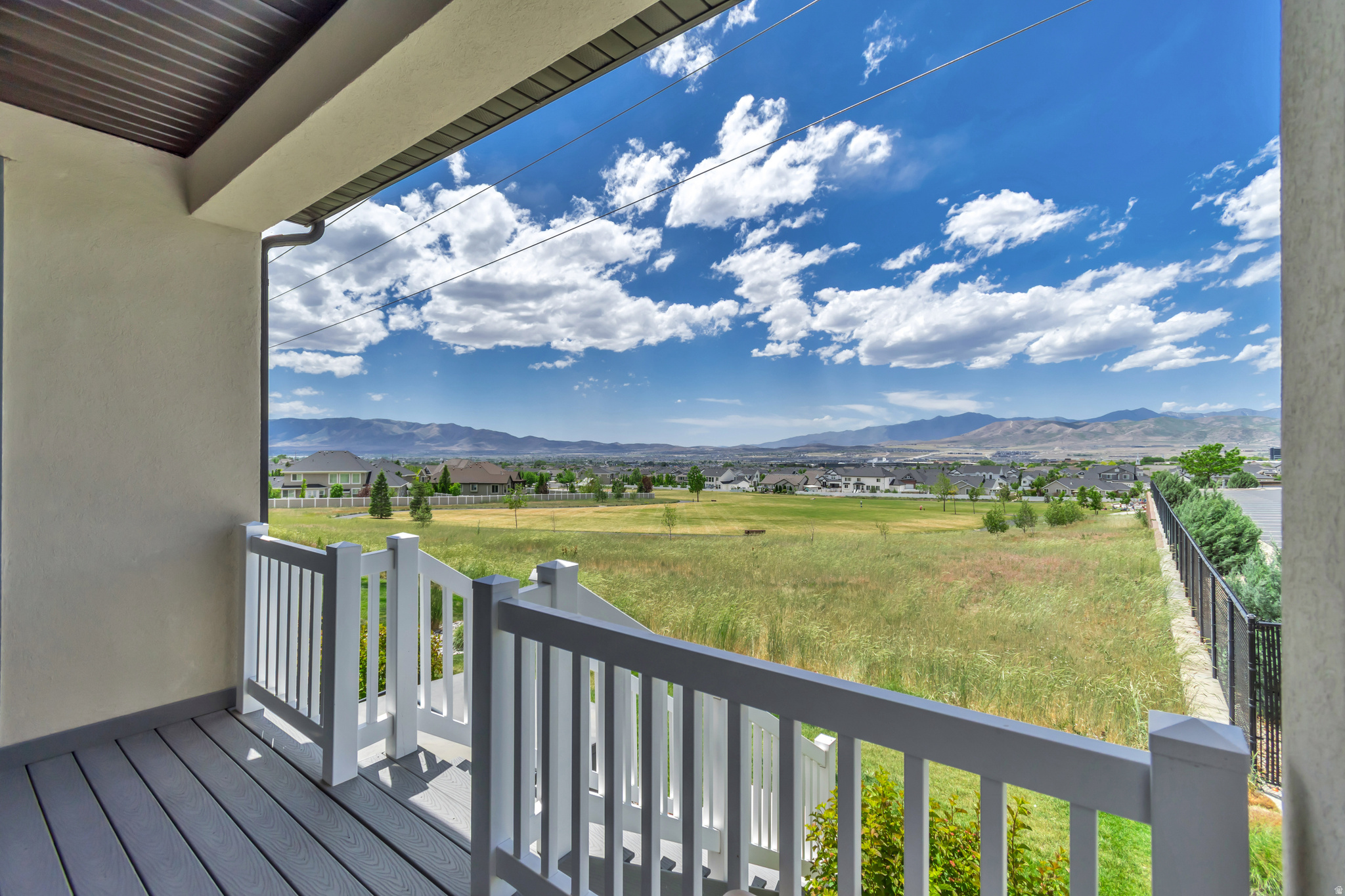 PARKVIEW COTTAGES - Residential