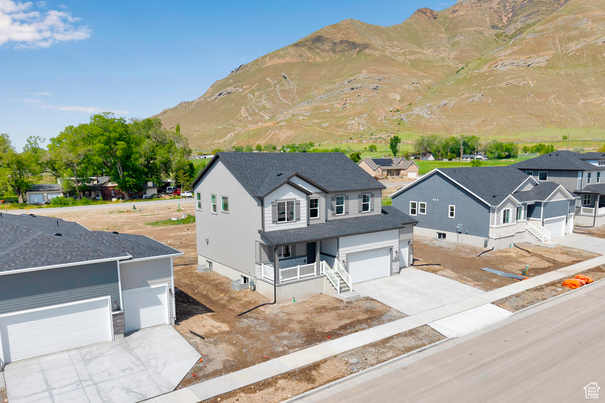 PASTURES AT SADDLEBACK - Residential