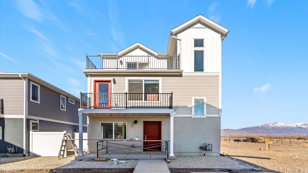 Photo of 87 N BEAR RIVER RD #274, Saratoga Springs, UT 84045 (MLS # 2134611)