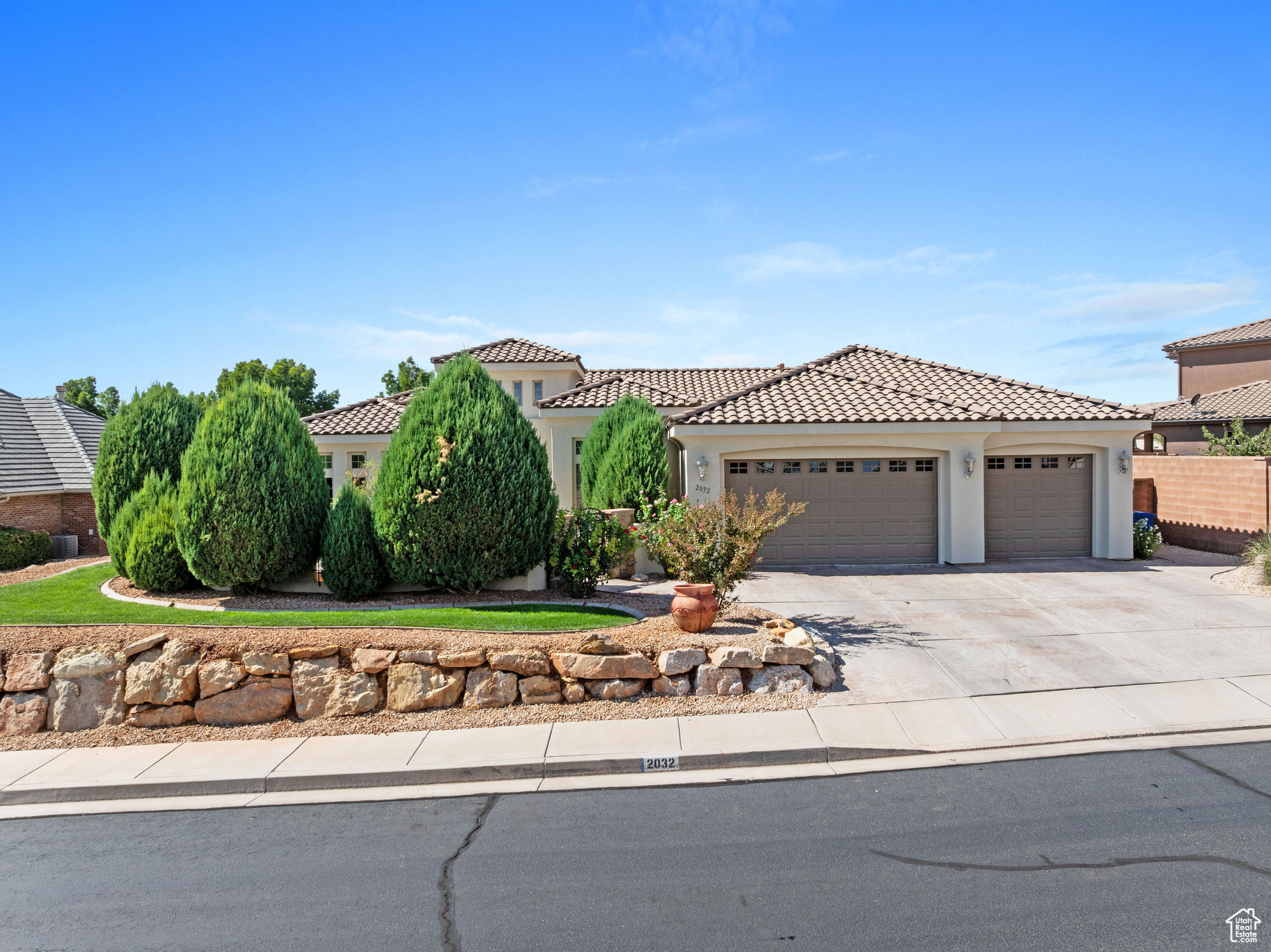 KNOLLS AT LITTLE VALLEY 2 - Residential