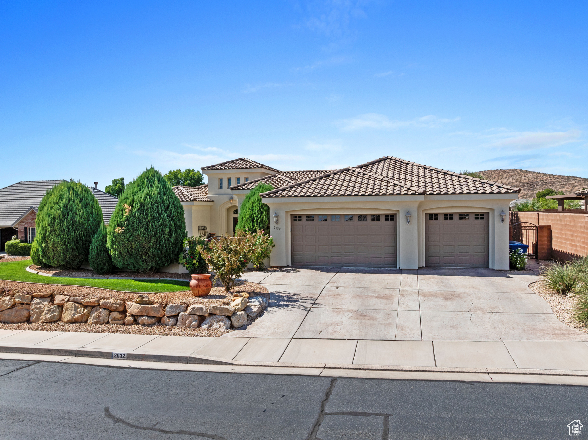 KNOLLS AT LITTLE VALLEY 2 - Residential