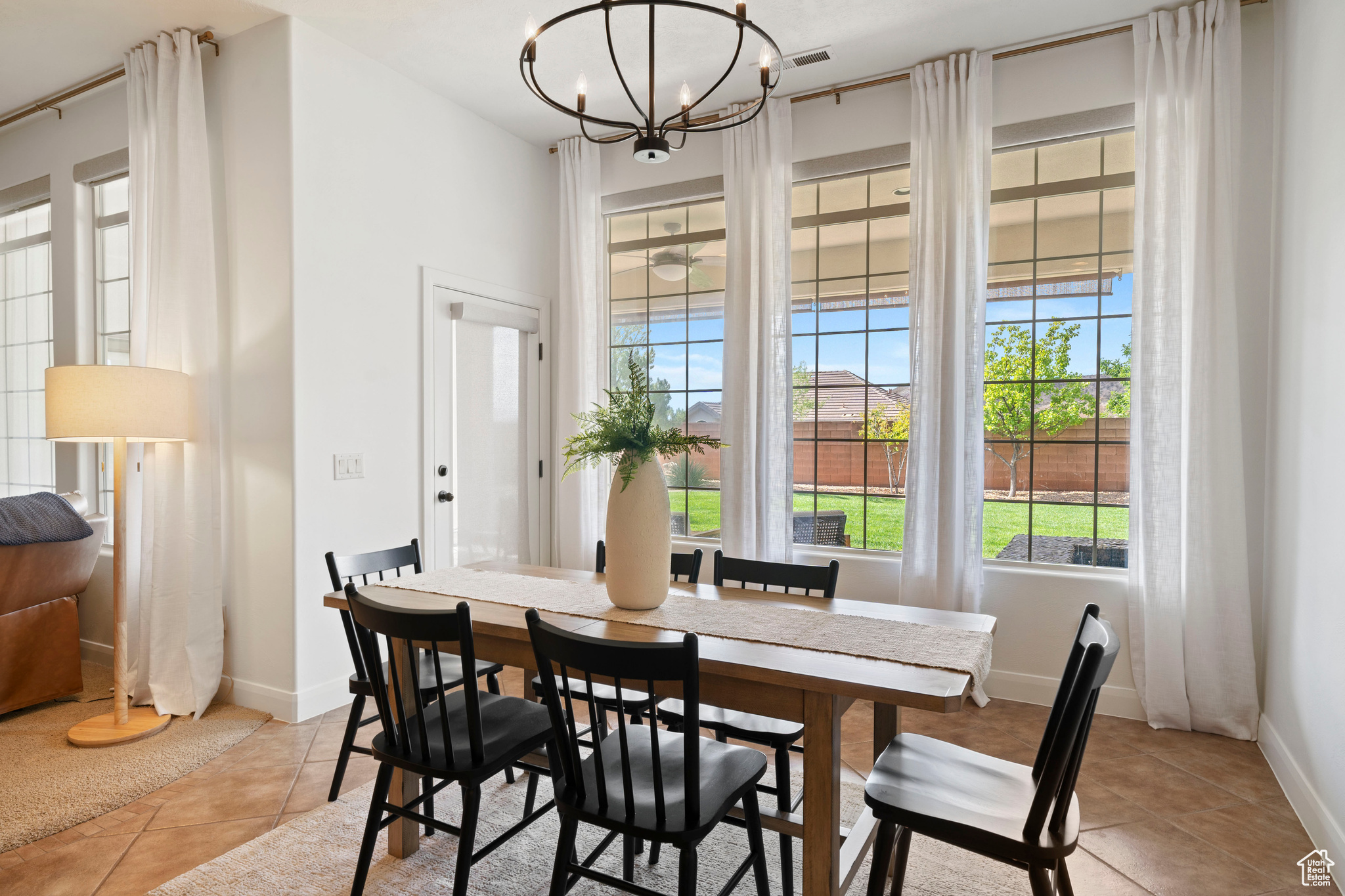 KNOLLS AT LITTLE VALLEY 2 - Residential
