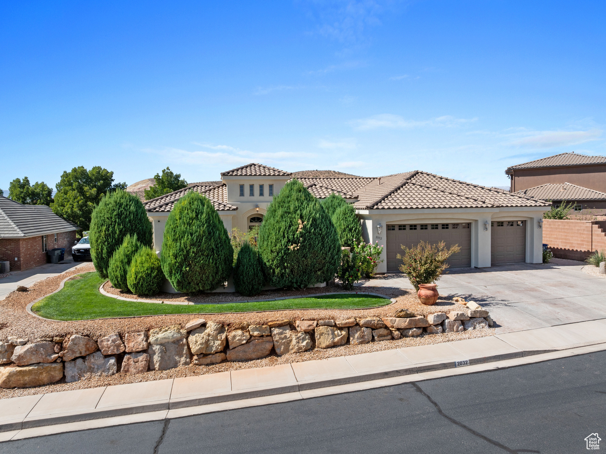 KNOLLS AT LITTLE VALLEY 2 - Residential