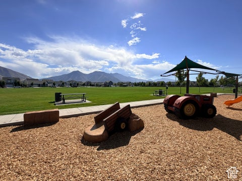 Tiny photo for 2458 W TOWNHOUSE DR, Mapleton, UT 84664 (MLS # 2190226)