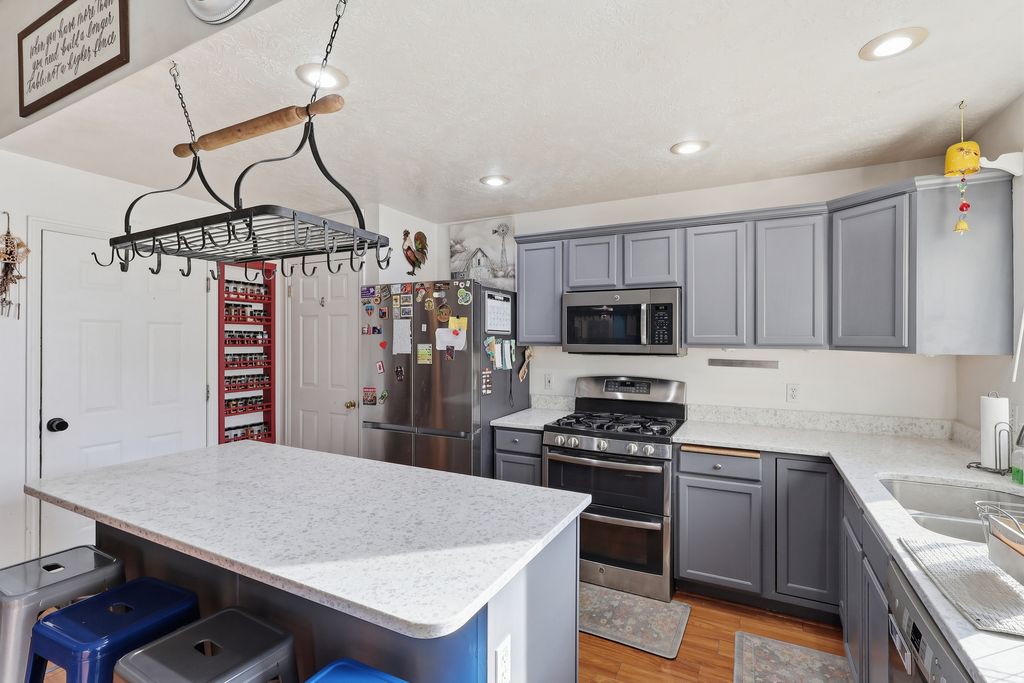 Photo of 8764 S PEBBLECREEK RD, West Jordan, UT 84081 (MLS # 2166169)