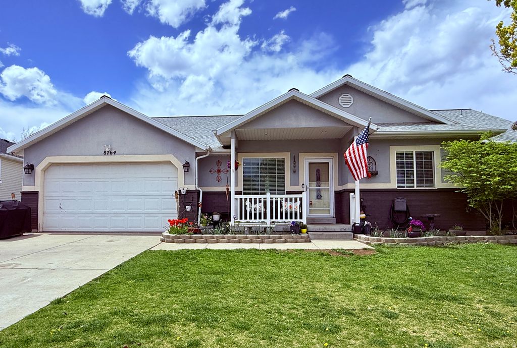 Photo of 8764 S PEBBLECREEK RD, West Jordan, UT 84081 (MLS # 2166169)