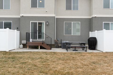 Tiny photo for 486 S DAY DREAM LN, Saratoga Springs, UT 84045 (MLS # 2136685)