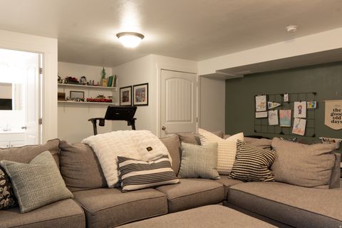 Tiny photo for 486 S DAY DREAM LN, Saratoga Springs, UT 84045 (MLS # 2136685)