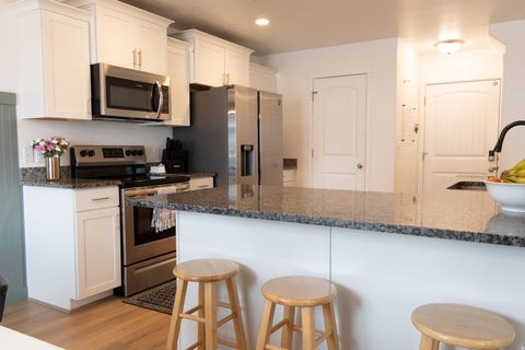 Tiny photo for 486 S DAY DREAM LN, Saratoga Springs, UT 84045 (MLS # 2136685)