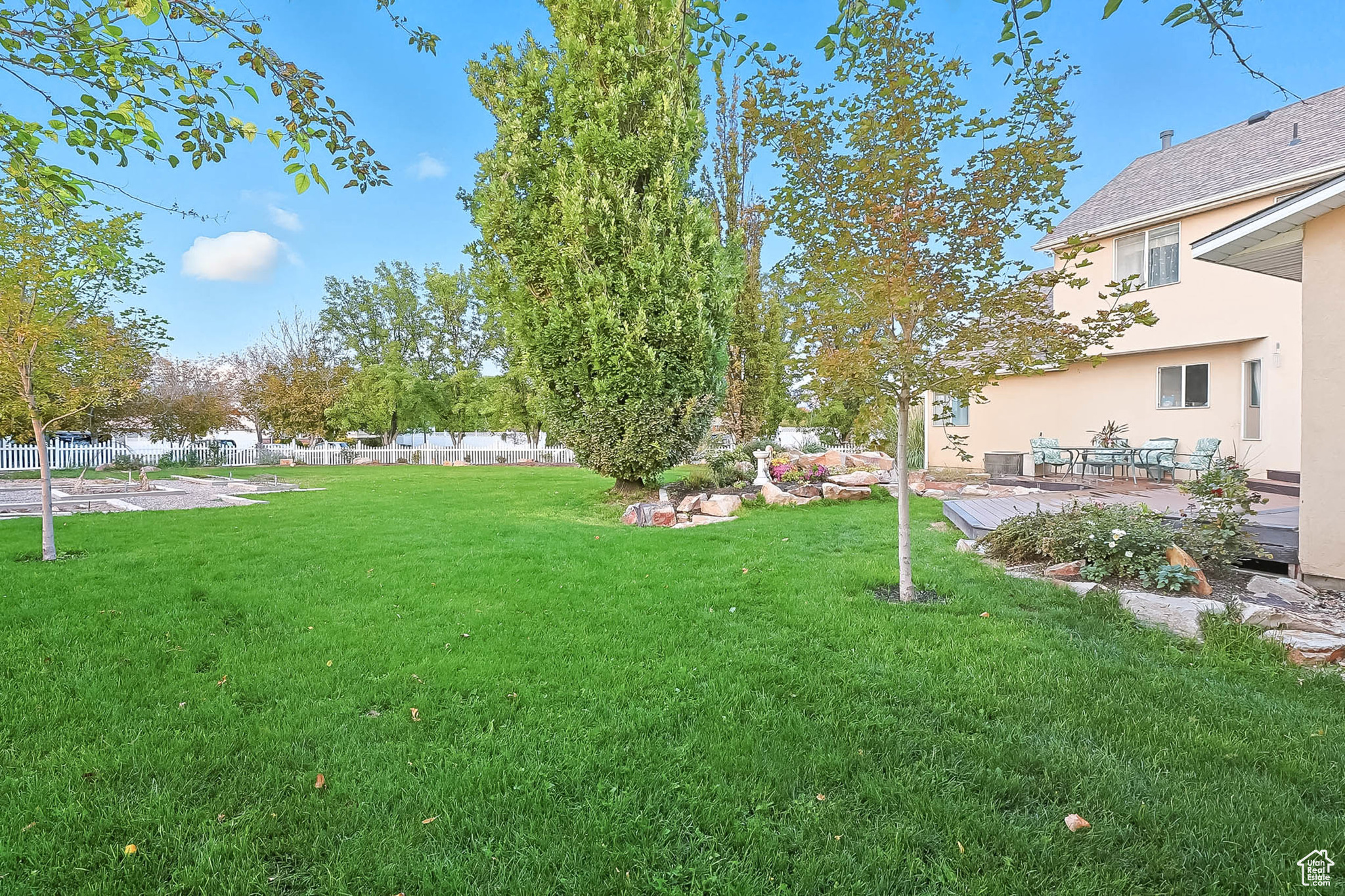 VISTA FARMS ESTATES #2 - Residential
